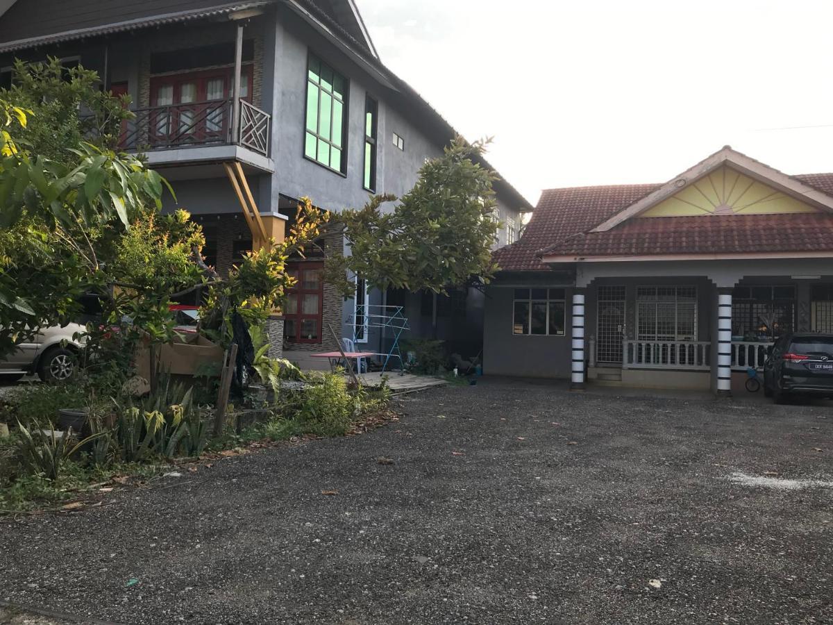 Cozy Homestay Che Yang Kuala Terengganu Ngoại thất bức ảnh
