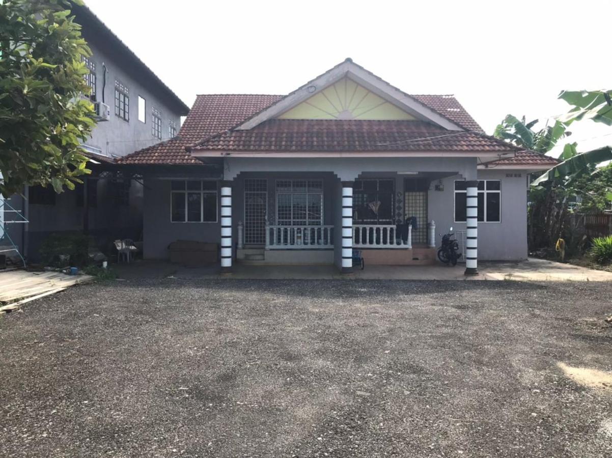 Cozy Homestay Che Yang Kuala Terengganu Ngoại thất bức ảnh